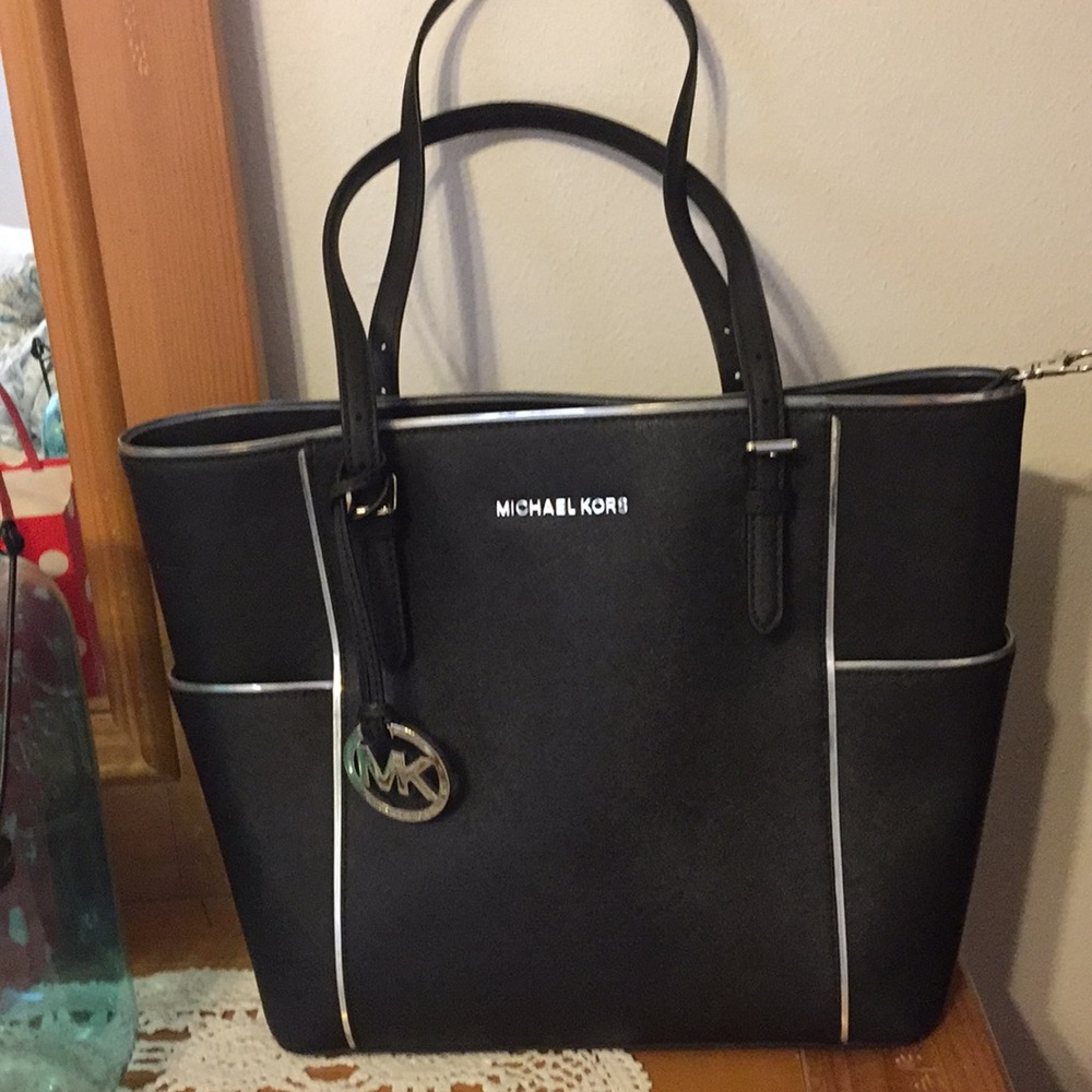 Michael kors black tote bag-AUTHENTIC